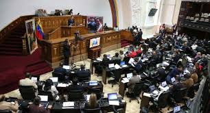 Diputados venezolanos exigen debate sobre violencia política en el país